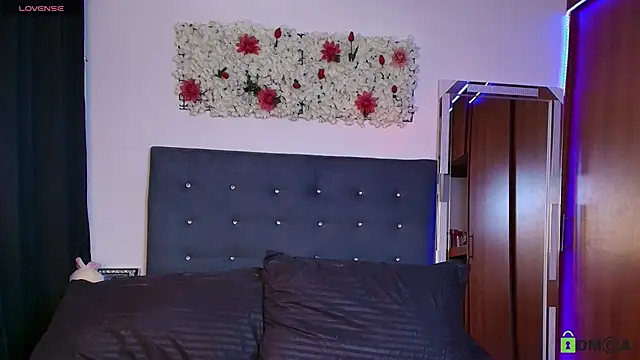 Snapshot of madisonwalkeeer chatting on October 2025 08:10:01 PM madisonwalkeeer online show from October 2025 08:10:01 PM