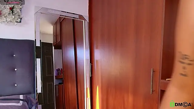 Snapshot of madisonwalkeeer chatting on November 2025 08:42:01 PM madisonwalkeeer online show from November 2025 08:42:01 PM