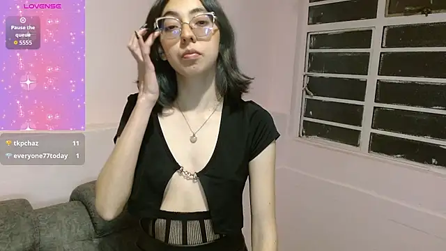 AnnieSparkle online show from November 2025 11:37:02 PM