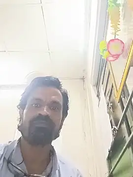 Snapshot of Mr_xxx007@xh chatting on July 2026 01:32:02 AM Mr xxx007xh online show from July 2026 01:32:02 AM