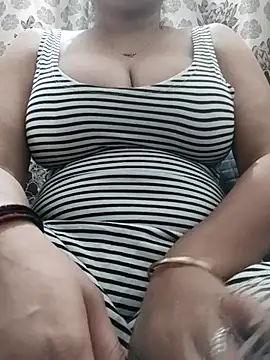 Snapshot of priya_hot_69 chatting on September 2025 12:27:01 PM priya hot 69 online show from September 2025 12:27:01 PM