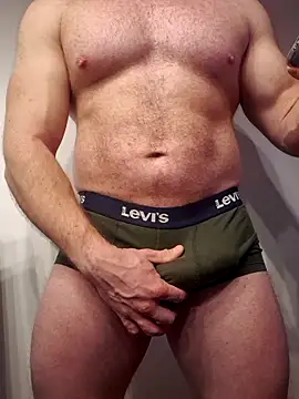 AlphaGymMale online show from December 2025 10:01:01 AM