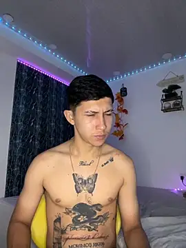 Snapshot of Alejandro_BigCock22 chatting on September 2025 03:06:02 AM Alejandro BigCock22 online show from September 2025 03:06:02 AM