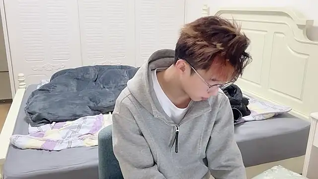 STxuguanhan online show from November 2025 09:42:02 AM