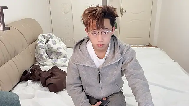 STxuguanhan online show from December 2025 05:28:01 AM