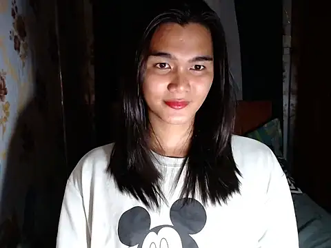 lady in moon online show from March 2026 02:34:01 PM