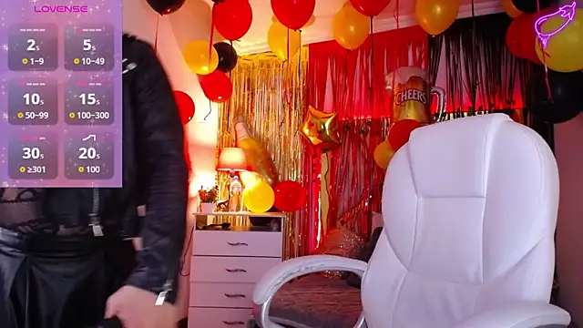 Ashley parkerr online show from September 2025 05:33:02 AM