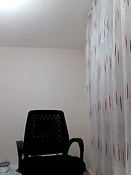 Ozi1910 online show from September 2025 06:41:02 PM