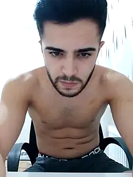 Ozi1910 online show from September 2025 06:29:02 PM