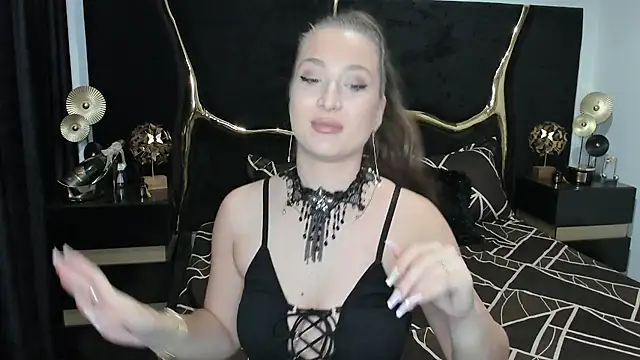 Snapshot of RebekaRose chatting on October 2025 10:21:02 PM RebekaRose online show from October 2025 10:21:02 PM