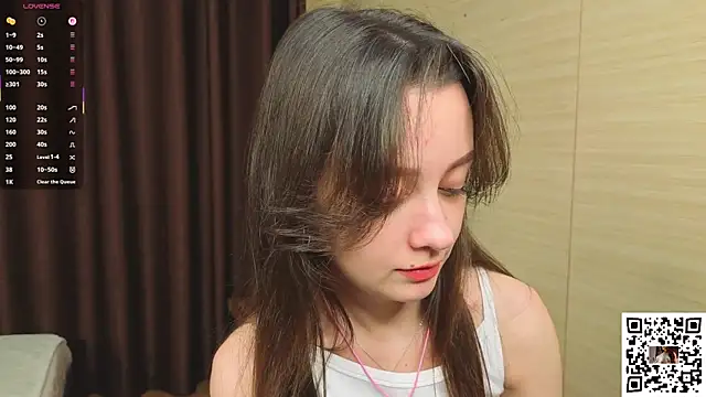 Snapshot of VineciaDestors chatting on October 2025 05:55:02 PM VineciaDestors online show from October 2025 05:55:02 PM