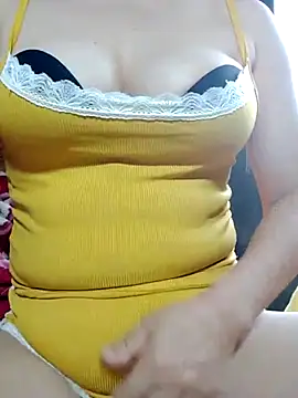 YuchengLy online show from October 2025 08:33:01 AM