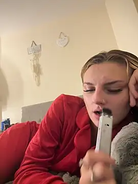 Snapshot of Summer21k chatting on October 2025 08:09:01 PM Summer21k online show from October 2025 08:09:01 PM