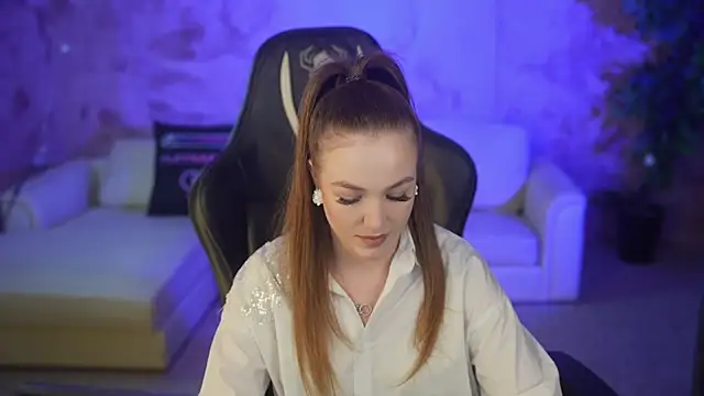 Ella 054 online show from November 2025 07:27:02 PM