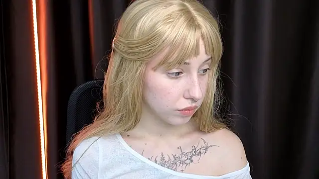 YukiMisa online show from December 2025 04:45:02 PM