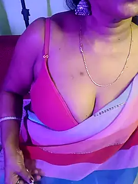 Snapshot of monaa-darling chatting on October 2025 12:44:01 AM monaa-darling online show from October 2025 12:44:01 AM