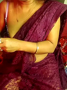 Snapshot of monaa-darling chatting on November 2025 06:18:02 PM monaa-darling online show from November 2025 06:18:02 PM