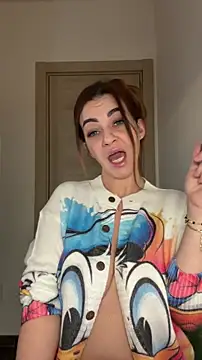 Roxanne Skye online show from November 2025 02:06:01 PM