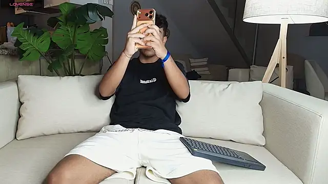 CHR58  online show from February 2026 11:45:01 PM