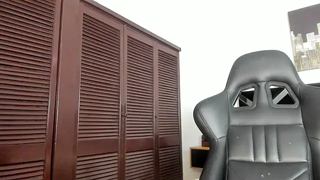 Snapshot of iamCharlotte19 chatting on July 2026 06:43:02 PM iamCharlotte19 online show from July 2026 06:43:02 PM