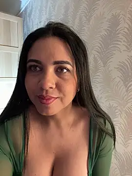 Elenaluxoficial online show from March 2026 01:05:02 PM