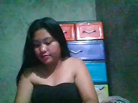 nikki zapphire online show from April 2026 02:00:01 PM