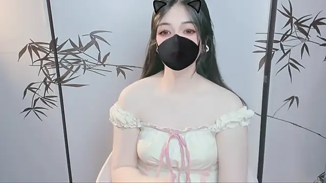 Snapshot of Sparkly_Candy chatting on November 2025 03:17:02 AM Sparkly Candy online show from November 2025 03:17:02 AM