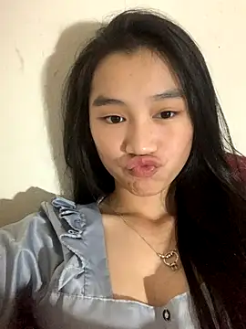 Snapshot of -Lie-06 chatting on September 2025 06:25:02 AM -Lie-06 online show from September 2025 06:25:02 AM