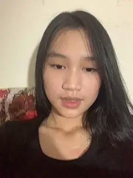 Snapshot of -Lie-06 chatting on October 2025 12:06:01 PM -Lie-06 online show from October 2025 12:06:01 PM