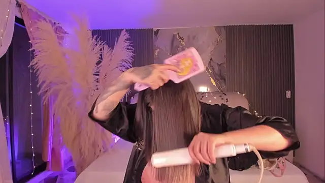 SarahCastro1  online show from March 2026 05:46:01 AM