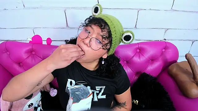 SafiroAgataaa online show from October 2025 07:55:01 PM