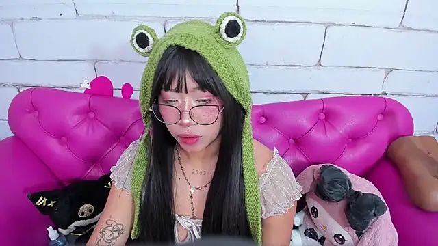 SafiroAgataaa online show from October 2025 11:29:02 PM