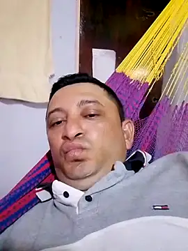 Snapshot of arnaldof50 chatting on October 2025 05:17:02 AM arnaldof50 online show from October 2025 05:17:02 AM