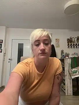 Rozendefotz online show from September 2025 05:42:01 AM