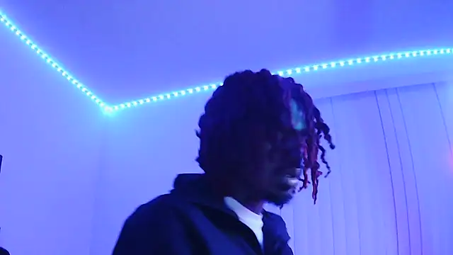 Snapshot of risktakinndolo chatting on September 2025 02:26:01 AM risktakinndolo online show from September 2025 02:26:01 AM