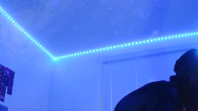 Snapshot of risktakinndolo chatting on October 2025 10:32:02 PM risktakinndolo online show from October 2025 10:32:02 PM