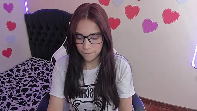 megaan cb online show from April 2026 04:33:02 PM