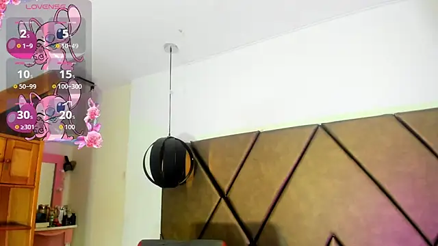 Snapshot of PenelopeGuzman__ chatting on May 2026 07:07:01 PM PenelopeGuzman online show from May 2026 07:07:01 PM