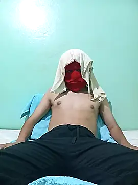 Snapshot of boy_arabe_20 chatting on September 2025 06:44:02 PM boy arabe 20 online show from September 2025 06:44:02 PM