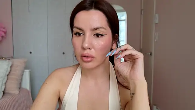 SirenSwitch online show from March 2026 09:43:01 PM