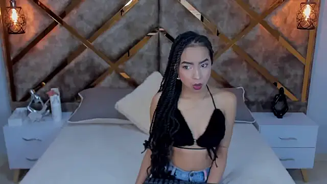 Lucia jane online show from April 2026 08:42:02 PM