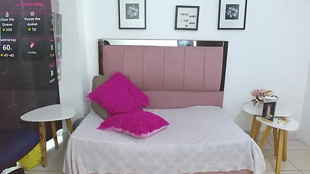 SammySmall F w online show from February 2026 10:19:01 PM