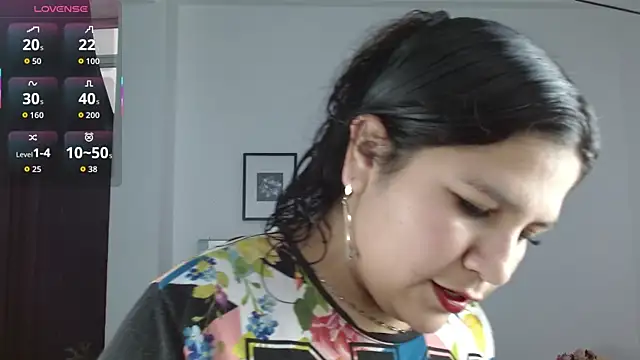 SammySmall F w online show from February 2026 10:25:02 PM