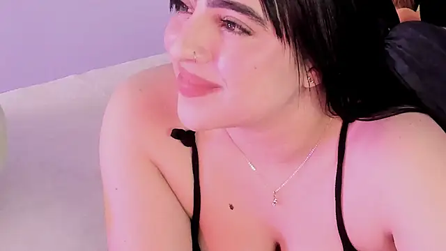 Camila Matinez  online show from January 2026 01:32:01 AM