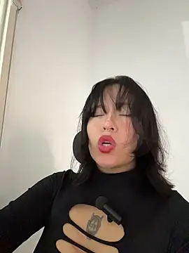 aliciia 23 online show from November 2025 09:24:02 PM