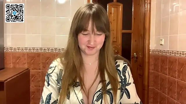 MaroonMoon  online show from October 2025 08:31:01 PM