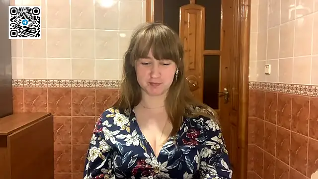 MaroonMoon  online show from November 2025 08:52:01 PM