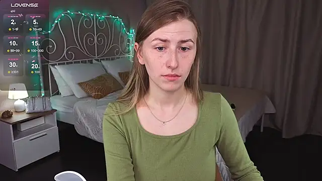 Snapshot of VesperaCeleste chatting on October 2025 05:40:01 AM VesperaCeleste online show from October 2025 05:40:01 AM