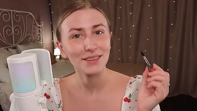 Snapshot of VesperaCeleste chatting on November 2025 05:40:01 AM VesperaCeleste online show from November 2025 05:40:01 AM