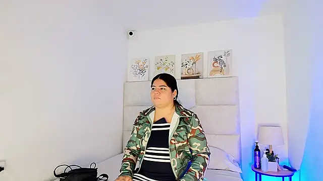 elizawiliamst online show from May 2026 12:14:02 PM